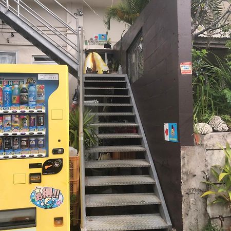 Yoko House Hotel Uruma Bagian luar foto