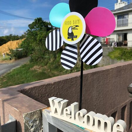Yoko House Hotel Uruma Bagian luar foto